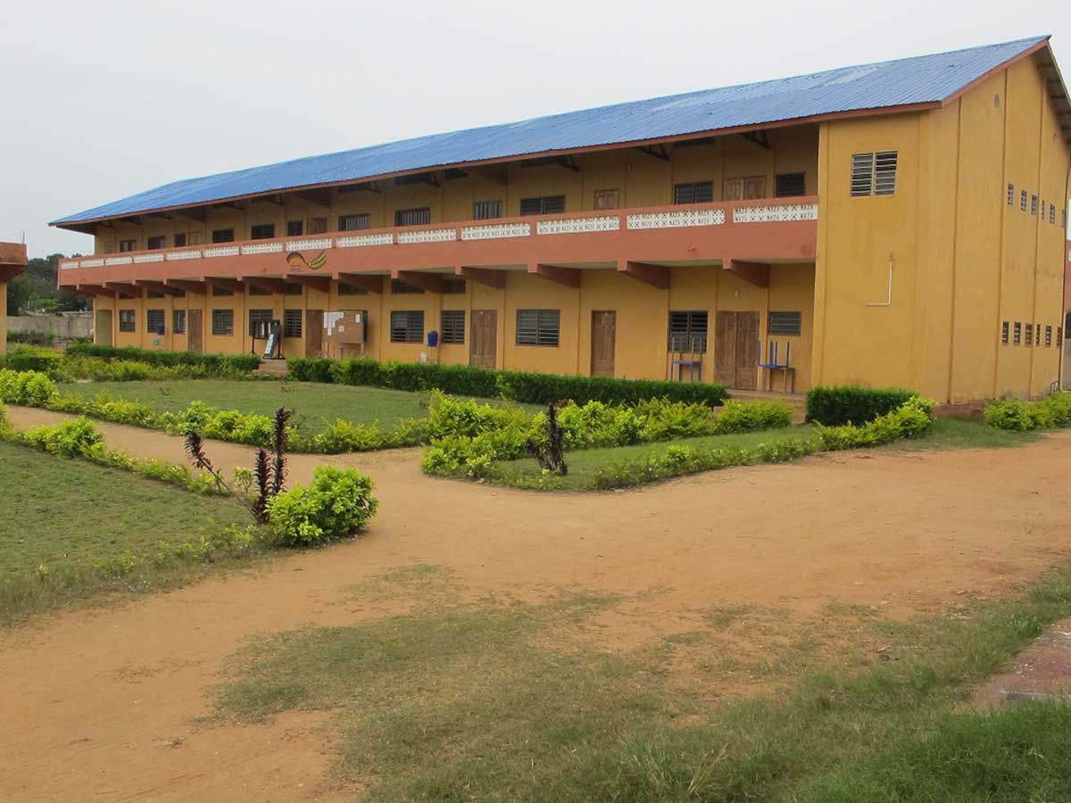 Die Außenanlagen der KFZ-Abteilung in Vogan / Togo